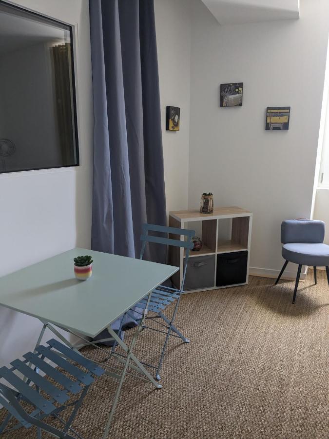 Ferienwohnung L'Hirondelle Le Lion-d'Angers Exterior foto